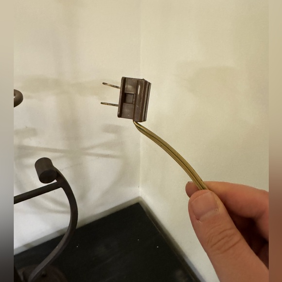 Hart Associates Mid Century Modern Brutalist Steel and Brass Lamp Postmoden - Picture 7 of 15